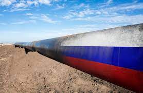 Ruský ropný debakl. Hrozící „strop“ ruské ropy má všechny znaky historického debaklu